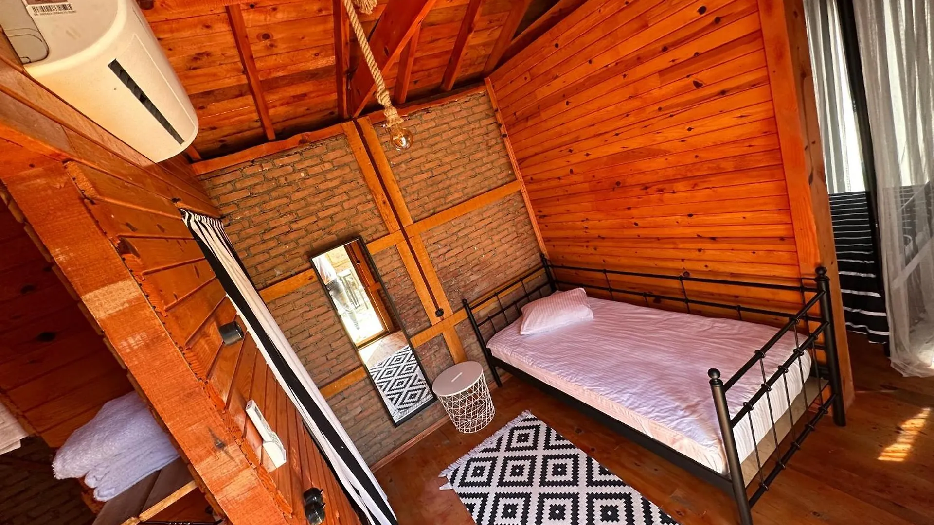 Otantik Tas Ev Bed & Breakfast Dalaman 3*,