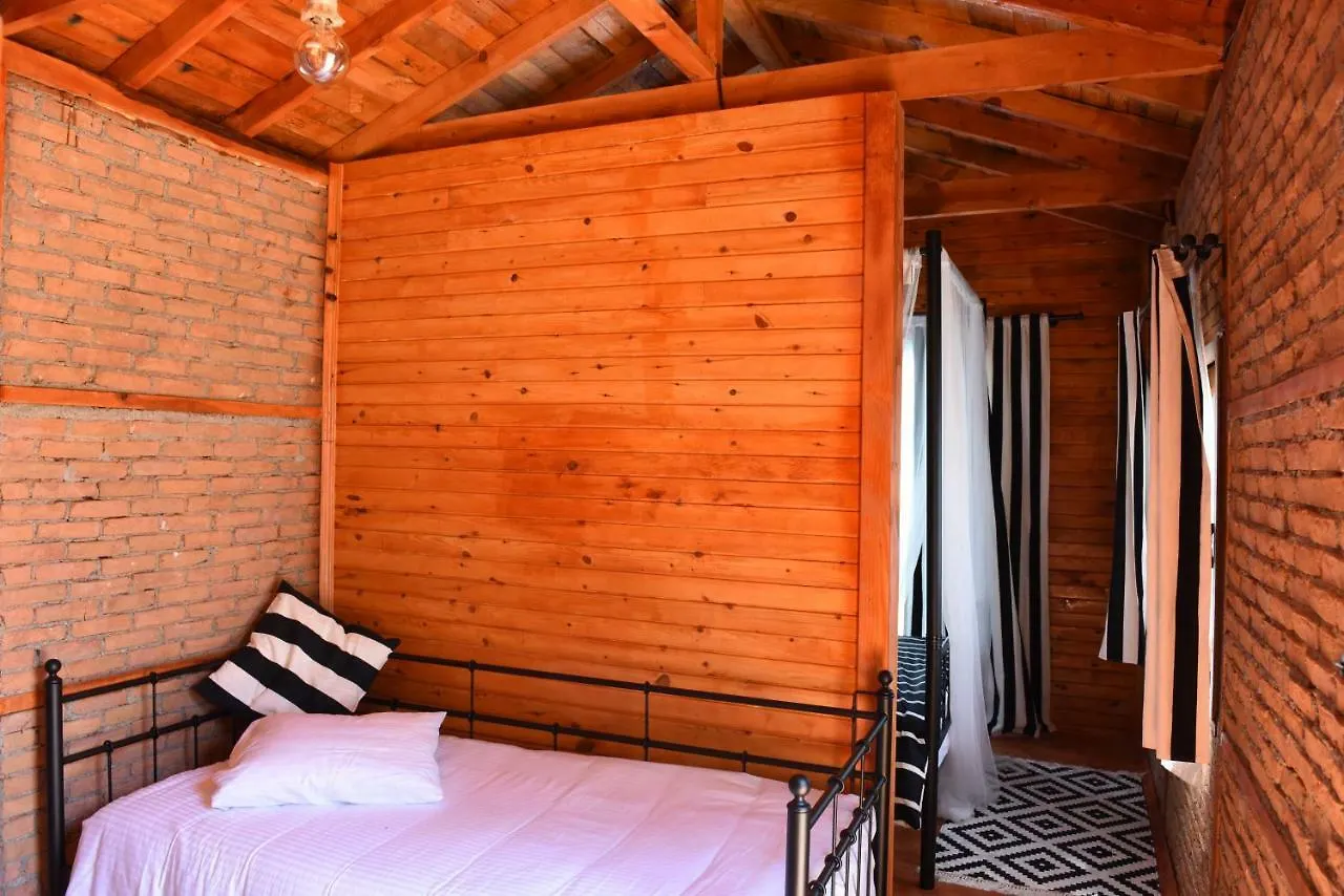 Otantik Tas Ev Bed & Breakfast Dalaman